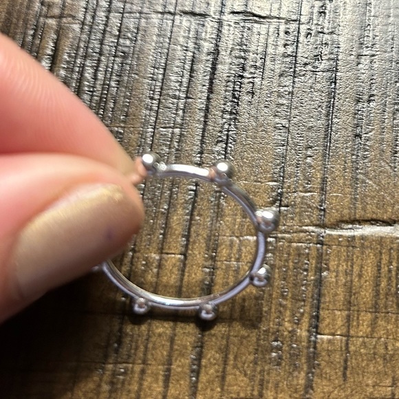 1 H&M Silver Ring - Perfect Condition - Women’s Large (Ring Sz. 9ish) - Picture 3 of 3